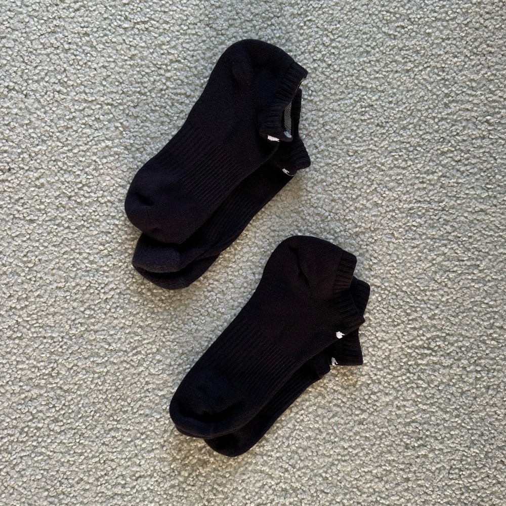 Nike No-Show Socks - Black - Size M (5Y-7Y/W6-W10/M6-M8) - 2 PAIRS
